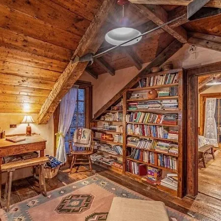Storybook In The Forest Holiday home